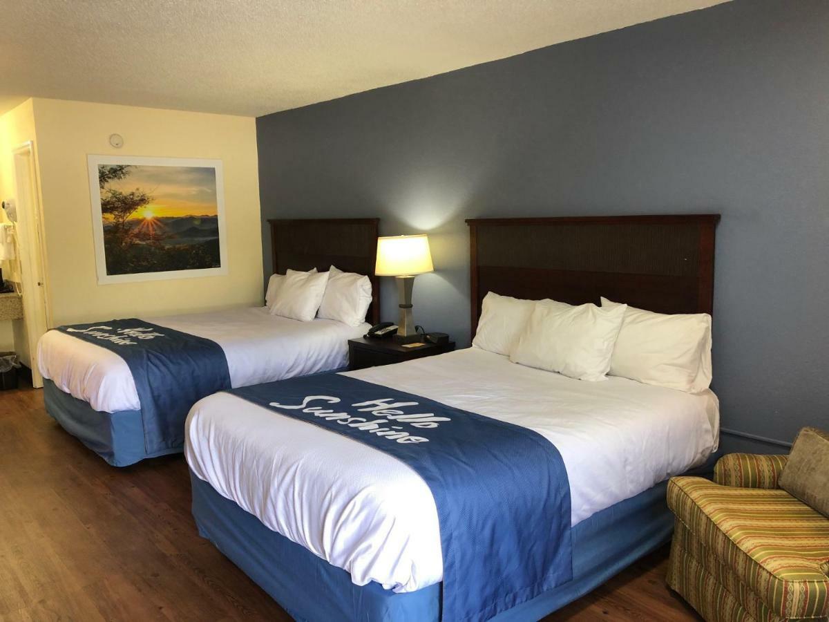 Days Inn By Wyndham King-Winston Salem Area Dış mekan fotoğraf
